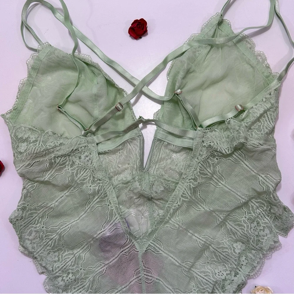 Savage X Fenty Green Lace Teddy/Bodysuit with Plunging Neckline 2X NWT - Picture 3 of 5